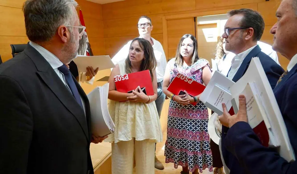 Reunión de la Diputación Permanente de las Cortes.