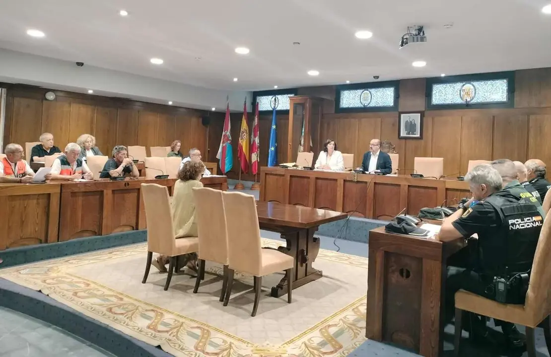 El alcalde de Ponferrada, Marco Morala, presidiendo la reunión de este martes.