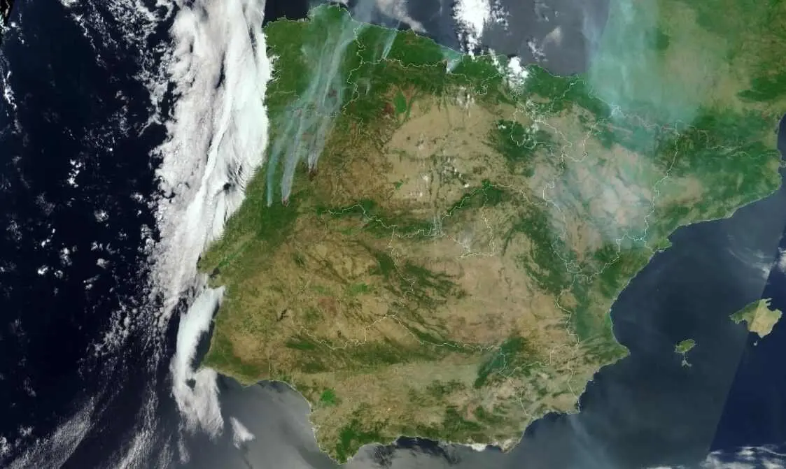 La herida del fuego vista desde el sat&eacute;lite.