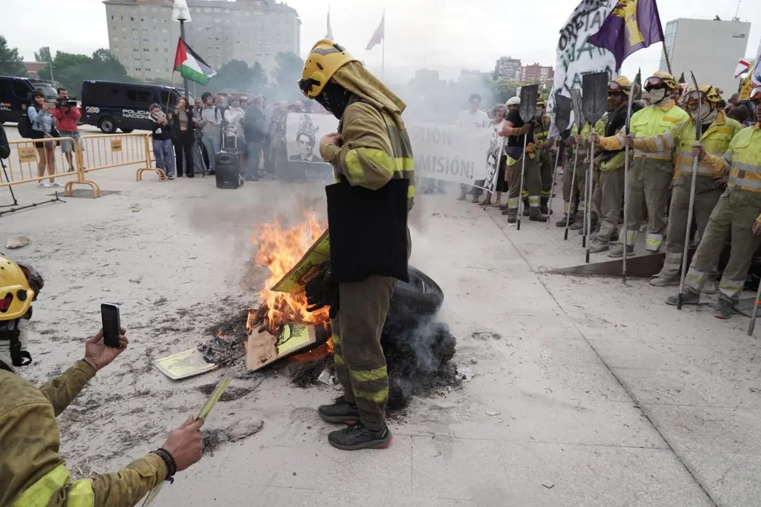 Imagen de una de las protestas de los brigadistas forestales.
