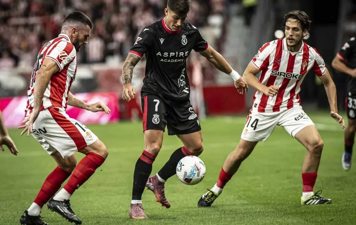 La Cultural ha sufrido de lo lindo en los primeros 30 minutos.