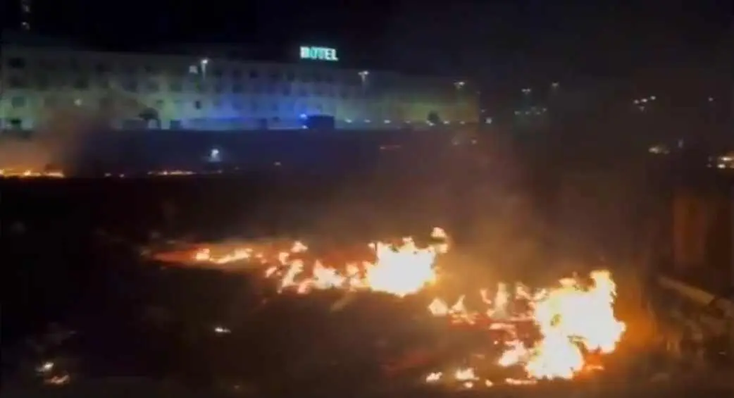 Un nuevo incendio en la zona del Hospital de León ha sorprendido a los vecinos.