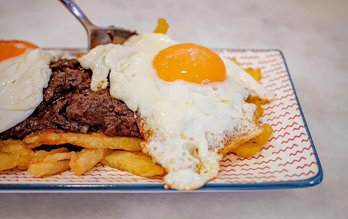 Morcilla con huevo y la mejor oferta de tapas piden sitio en León.