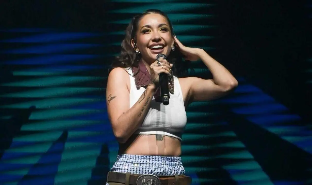 María Becerra, durante su show en Ponferrada.