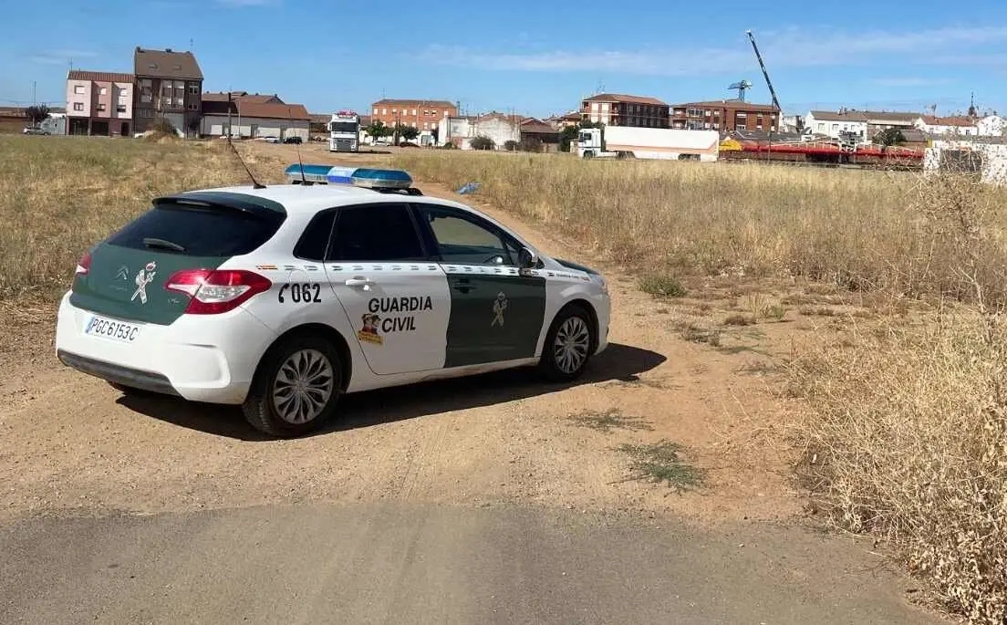 Imagen de efectivos de la Guardia Civil en la zona del recinto ferial.