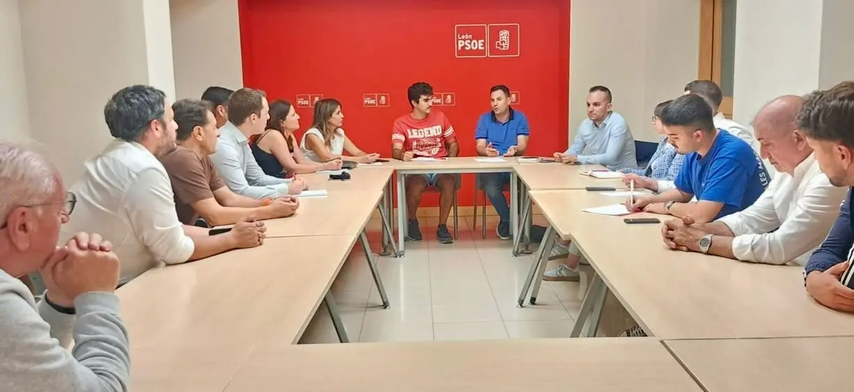 PSOE León y Juventudes Socialistas 1