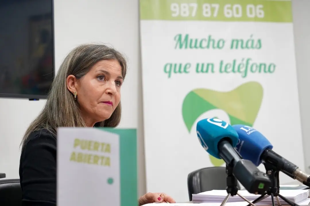 El Tel&eacute;fono de la Esperanza de Le&oacute;n, durante la presentaci&oacute;n de una campa&ntilde;a social.