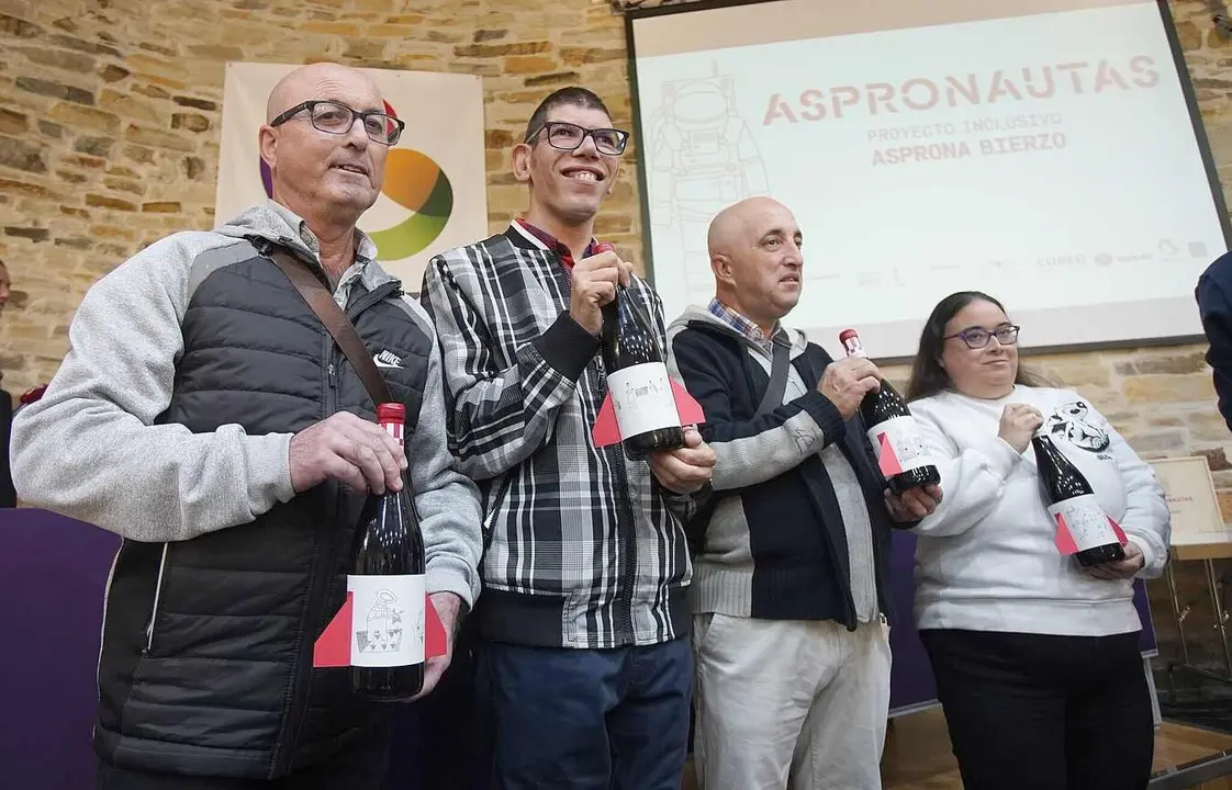 Presentacion del proyecto solidario de Aspronautas.