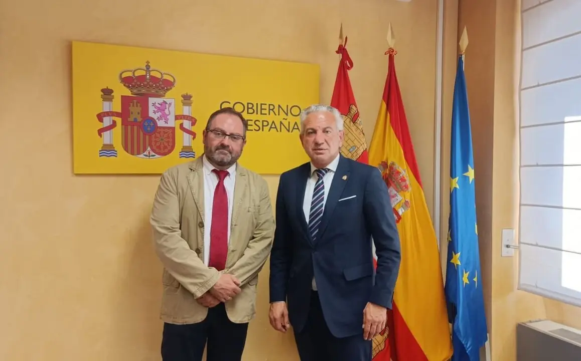 Nicanor Sen (dcha) ha mantenido una reunión con Félix Barrio, director del INCIBE, para conocer el trabajo del organismo durante el año 2025