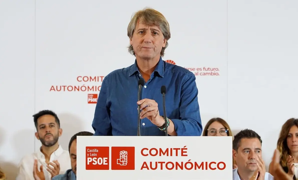 El secretario general del PSCyL, Carlos Martínez, interviene ante el Comité Autonómico del PSOE de Castilla y León.
