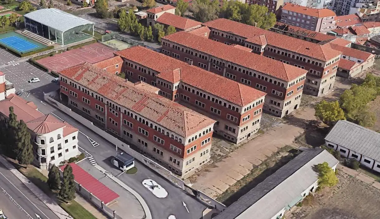 Imagen del área ocupada por el acuartelamiento de Almasa, hoy sin actividad militar y a la espera de desarrollo urbano.