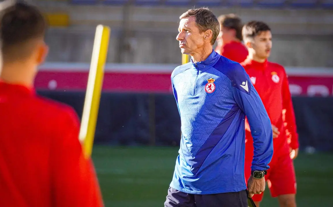 Cuco Ziganda, durante un entrenamiento en el Reino de León.