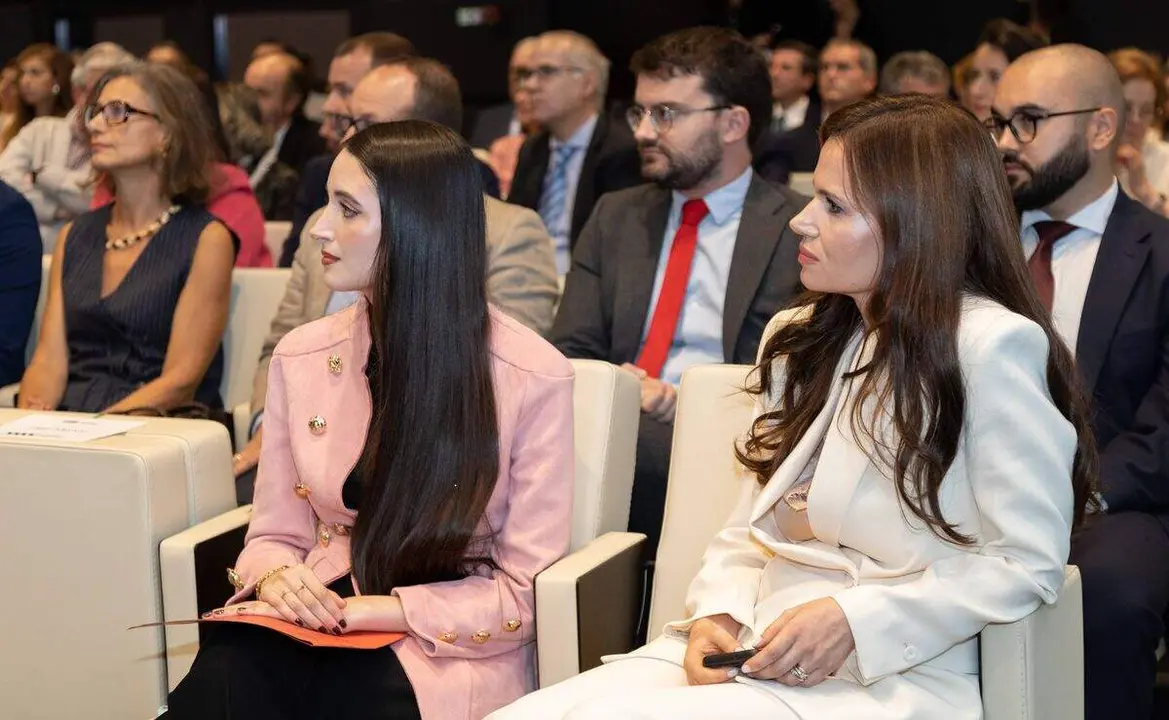 Ana Mª Castro Franco y Marta González Aparicio, galardonadas en los Premios del Centro de Estudios Financieros (CEF)