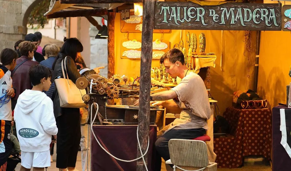 El Mercado Medieval regresa a las calles de León con innumerables propuestas.