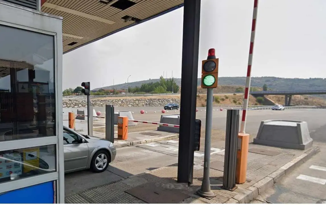 Imagen del peaje en la autopista del Huerna.