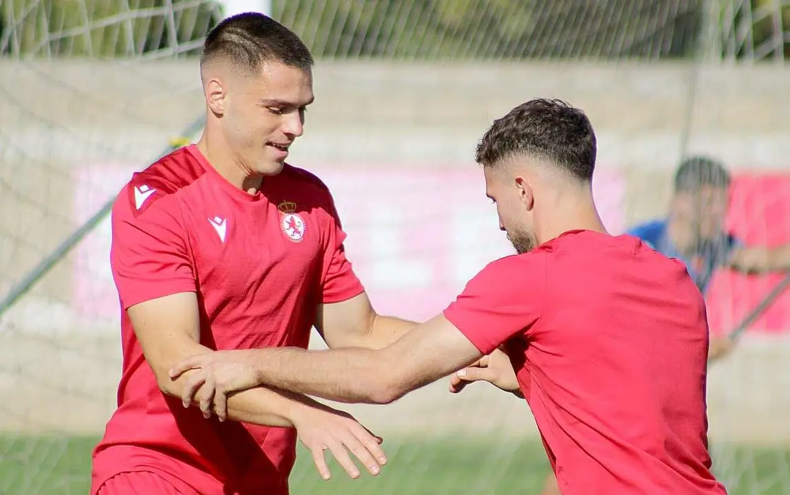 Paraschiv, durante una sesión de entrenamiento con la Cultural. Foto: CyDLeonesa