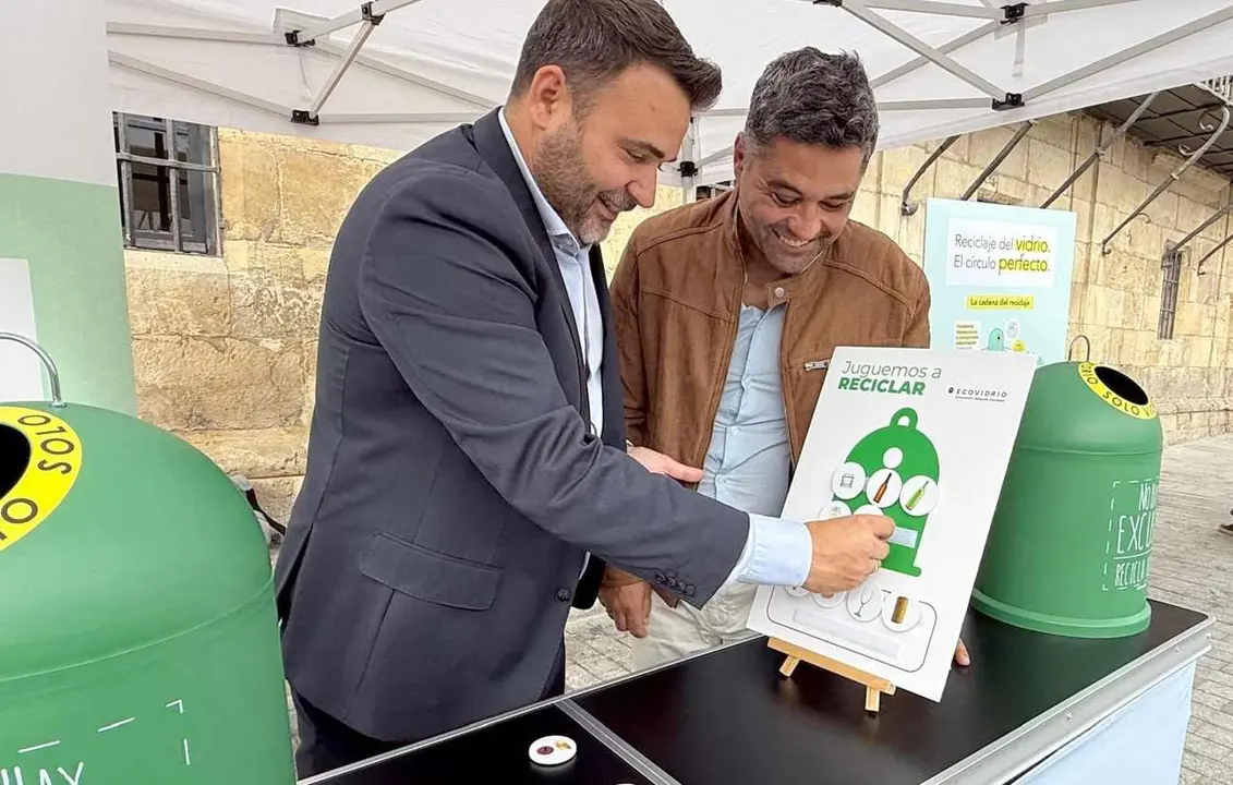 Jon Ander, concejal de Modernización y Servicio de Limpieza, durante la presentación de la campaña.