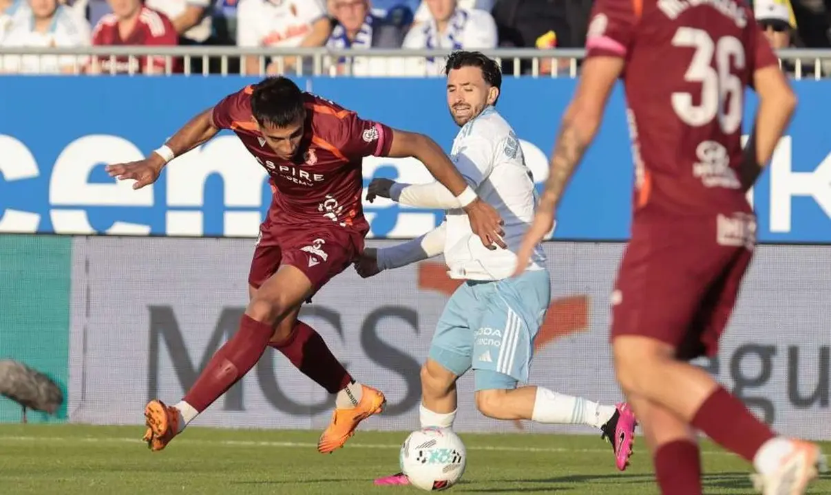 Thiago Ojeda en un lance del partido.