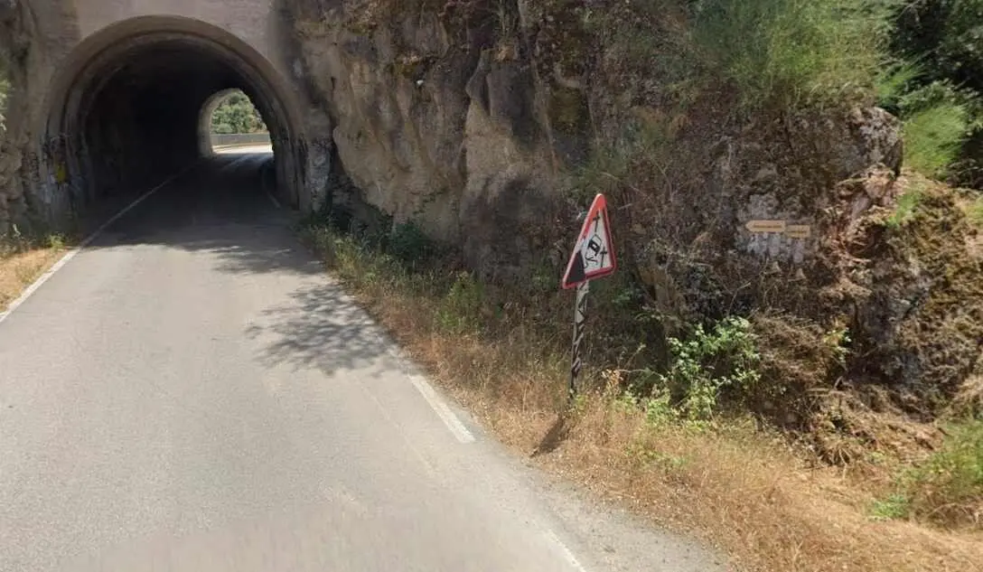 Imagen del lugar en el que se estrelló el vehículo de ambos jóvenes.