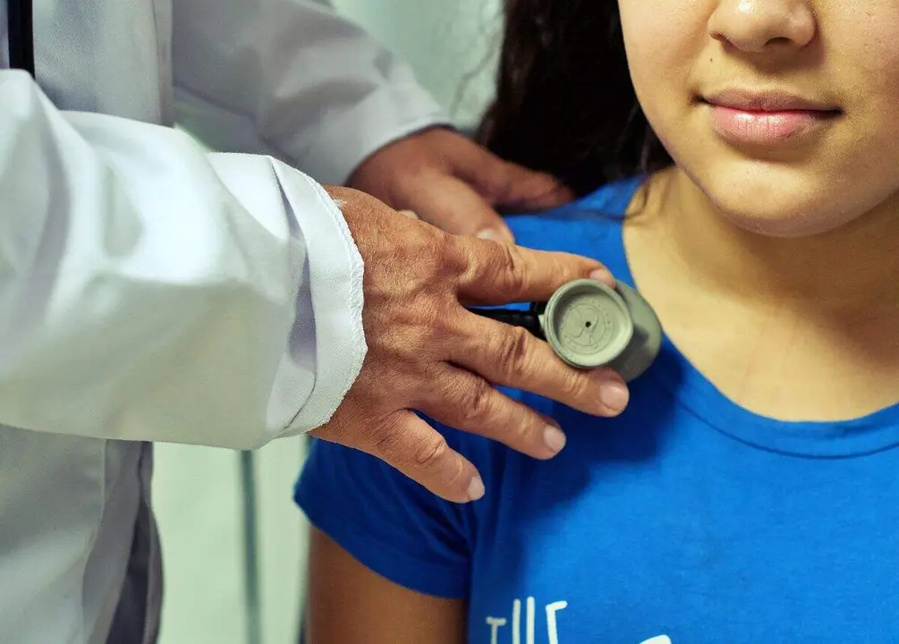 Las familias del Centro de Salud de Pinilla denuncian la falta de pediatra desde hace más de un año y medio.