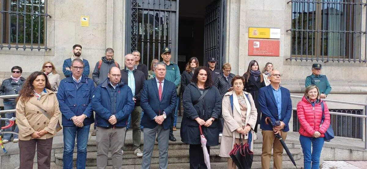 Minuto de silencio este miércoles contra los asesinatos de dos mujeres por violencia machista.