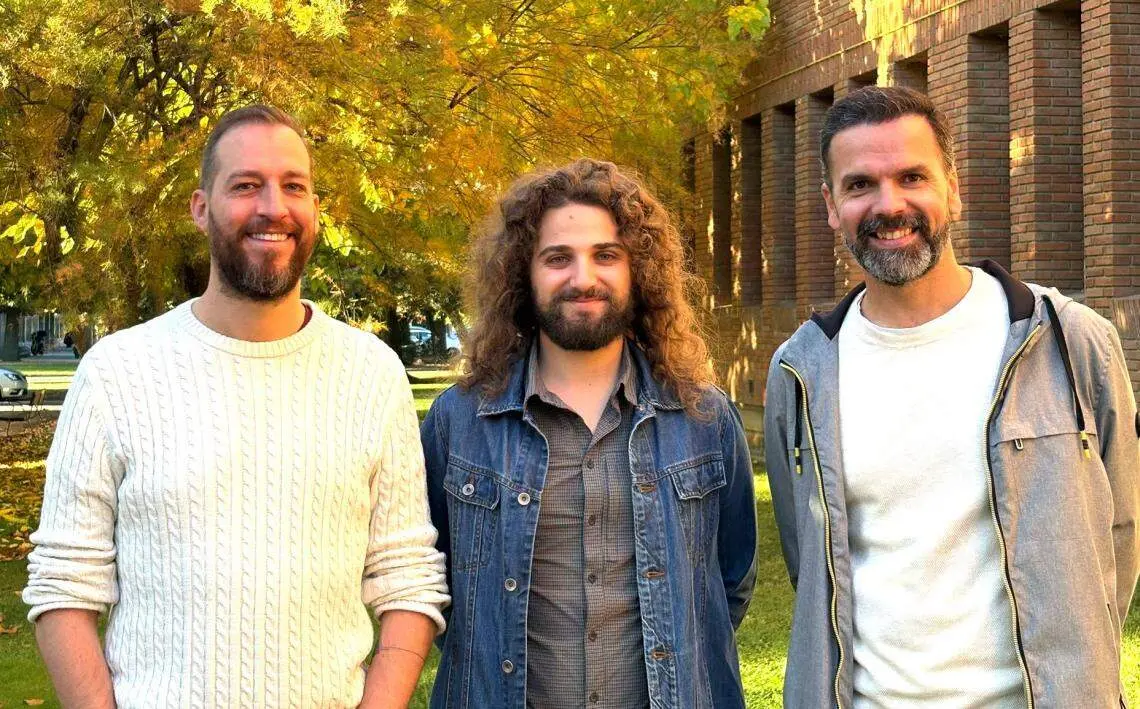 asier_largo-gosens_diego_rebaque_y_hugo_melida_investigadores_del_grupo_fisiovegen_de_la_ule