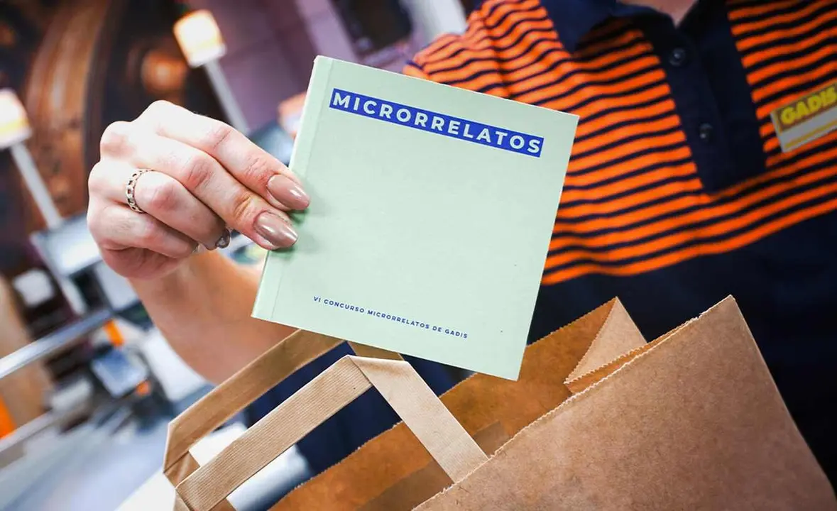 Imagen del libro de microrelatos que se entrega en los súper Gadis.