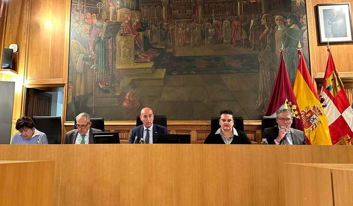 Imagen del pleno celebrado este viernes en la Diputación Provincial al mantenerse las obras en San Marcelo. Foto: AytoLeon