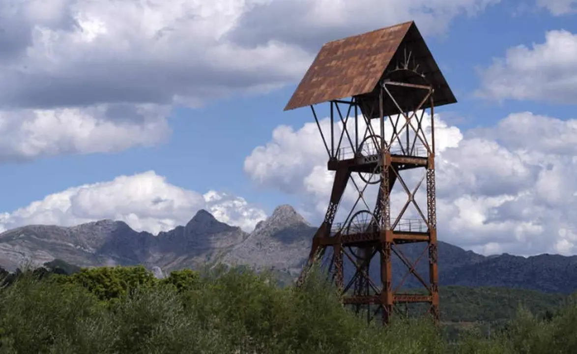 Castillete del Pozo La Herrera I en Sabero.