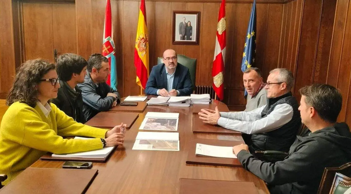 Reunión de la mesa de Diálogo Social del Ayuntamiento de Ponferrada. Foto: Ayto. Ponferrada