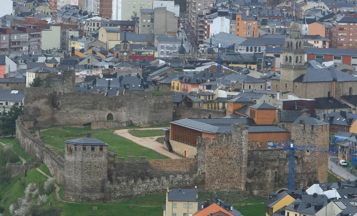 Vista aérea del Castillo de los Templarios de Ponferrada.