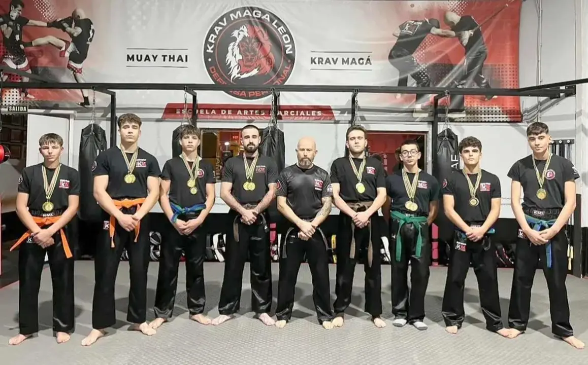 Los ganadores de la competición, posan a la conclusión de la misma.