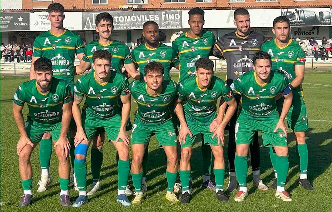 Equipo inicial del Atlético Astorga en La Eragudina.