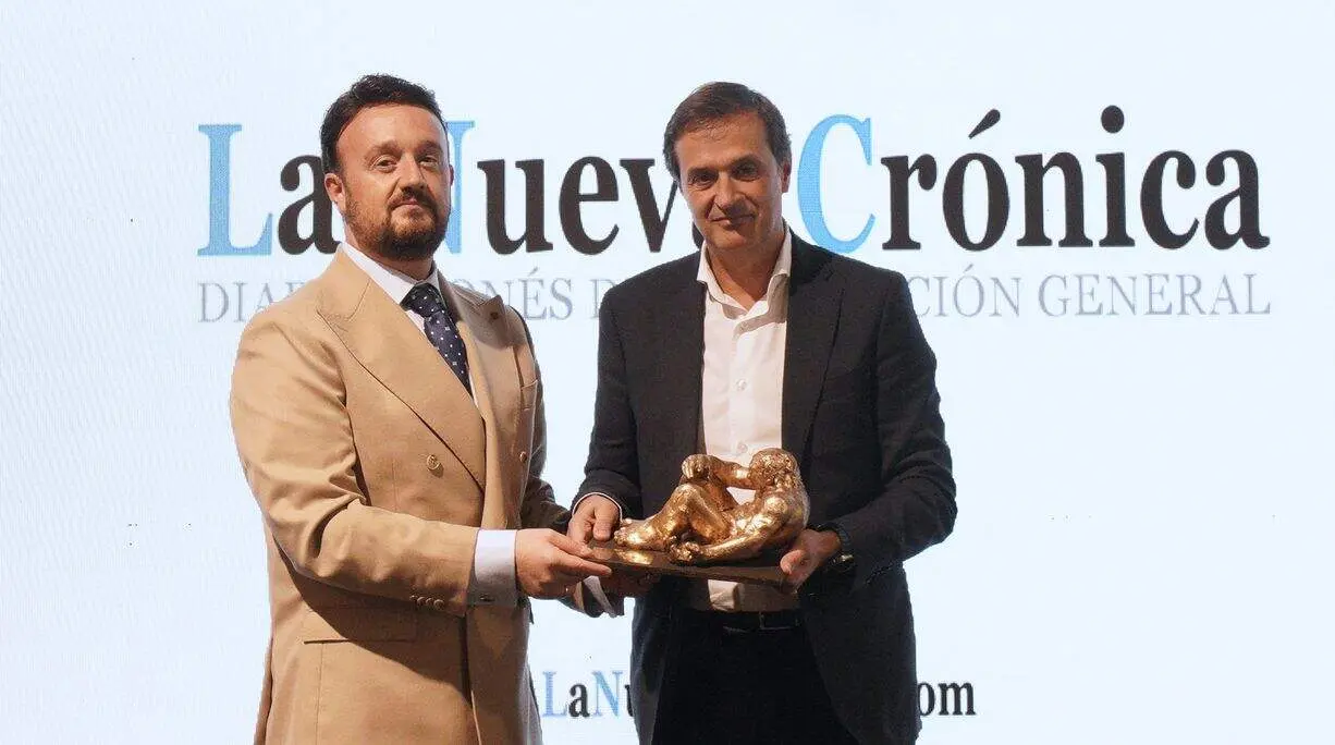 El periódico La Nueva Crónica entrega la IX edición de su premio Negrilla de Oro al Consejo Regulador de la Denominación de Origen Bierzo