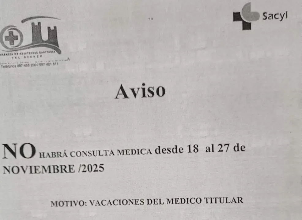 Cartel en la puerta del consultorio puesto tras su cierre. Foto facilitada por CxB.