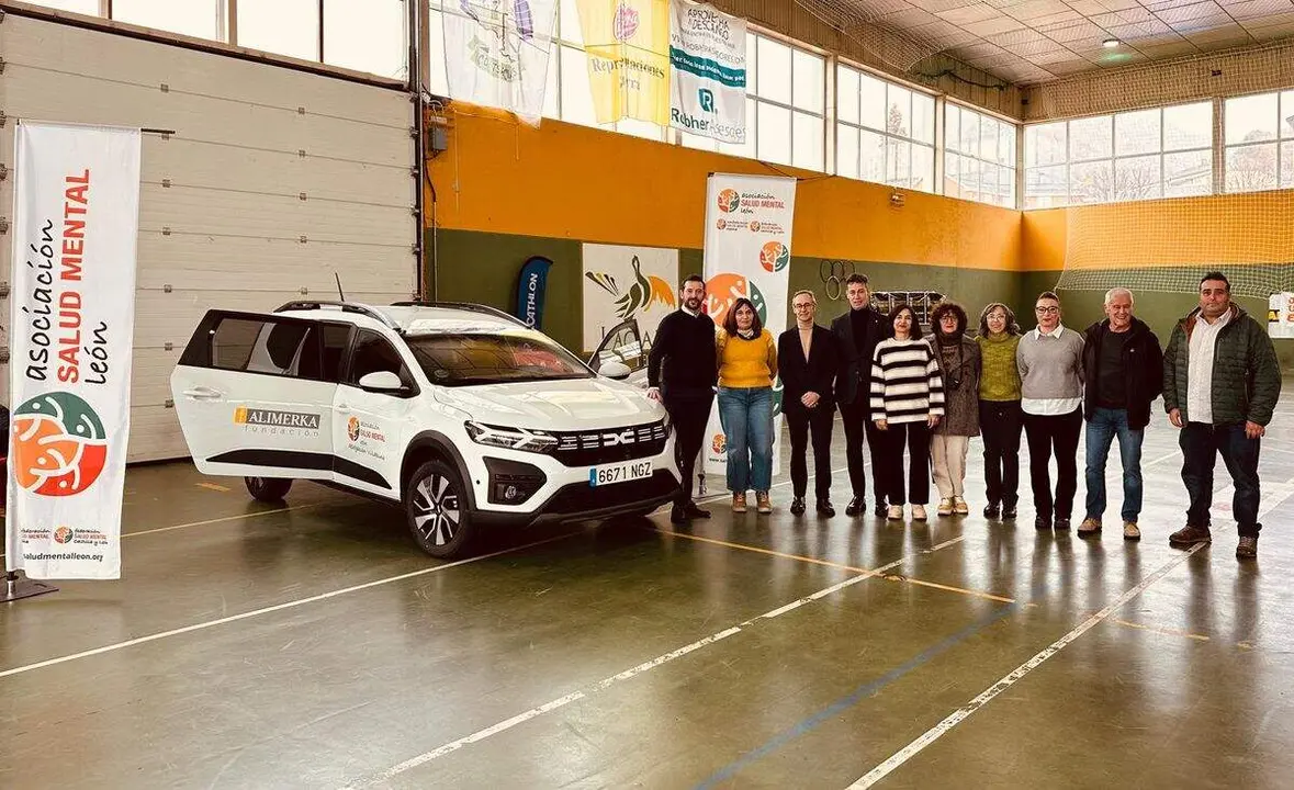 izda. a dcha.: Carlos Mouta, Pilar Carrasco, Antonio Blanco, Mario Rivas, Rosa Conde, Ana Felisa Sánchez, Laura de la Torre, Nuria Vilariño, José Luis Montes y José Luis Real Saavedra.