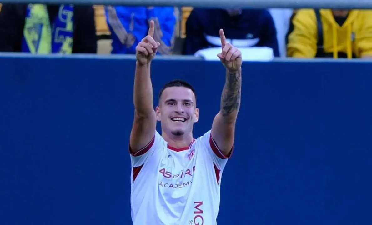 Barzic celebra su gol en el Nuevo Mirandilla.