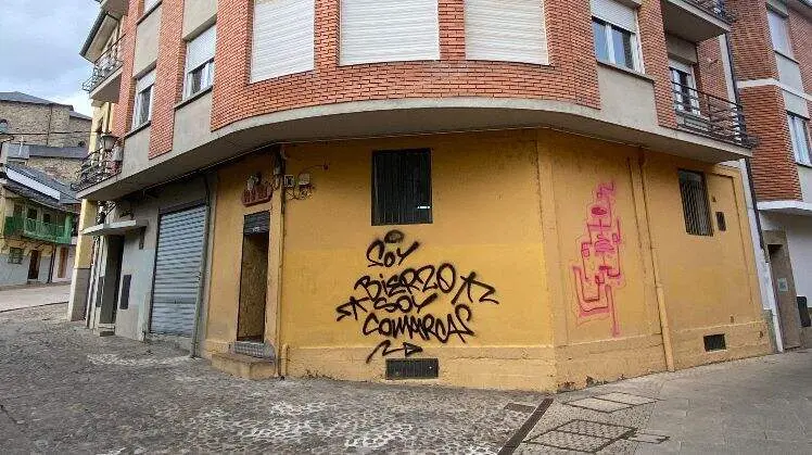 Nace en el casco antiguo de Ponferrada la tienda 'Comarca House', un proyecto del movimiento Comarca BRZ.