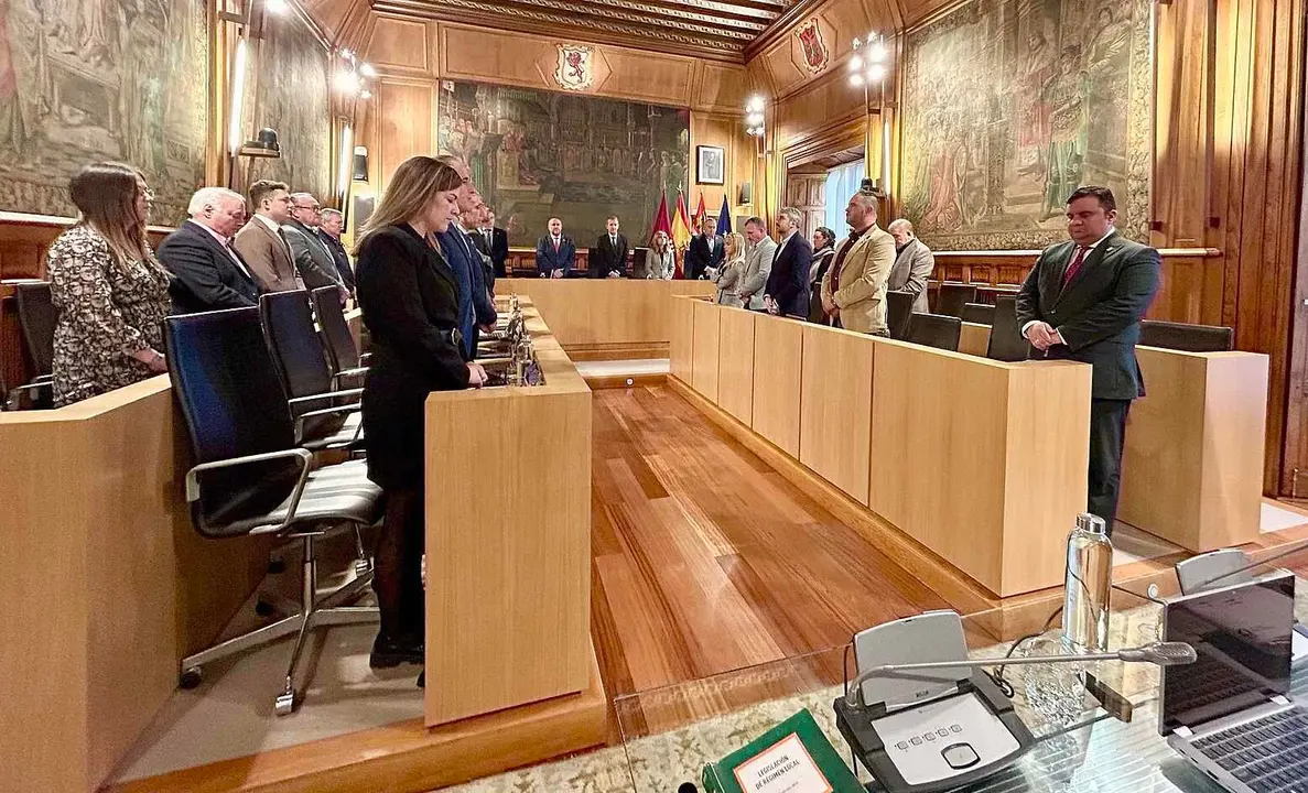 Minuto de silencio en señal de duelo por el fallecimiento de los dos mineros en Asturias.