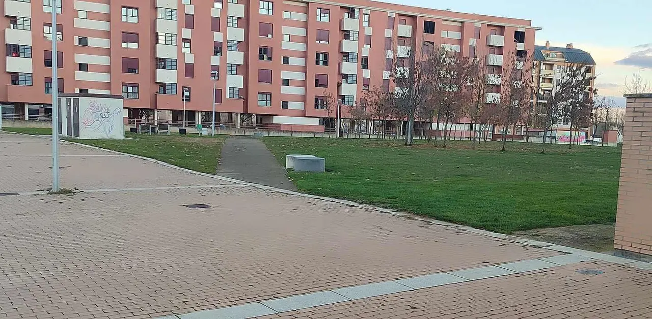 Imagen de la zona que, según la asociación, debería estar vallada.