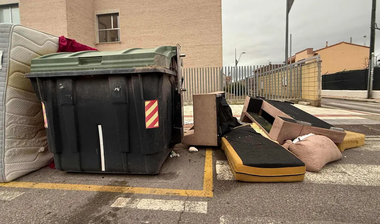 La recogida por zonas intenta ir aliviando la carga de basura en las diferentes áreas del municipio.