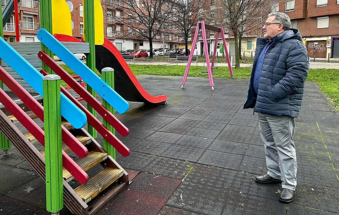 El concejal de Medio Ambiente, Carlos Fernández, explicó que las intervenciones continúan de manera constante en distintos puntos de la ciudad.