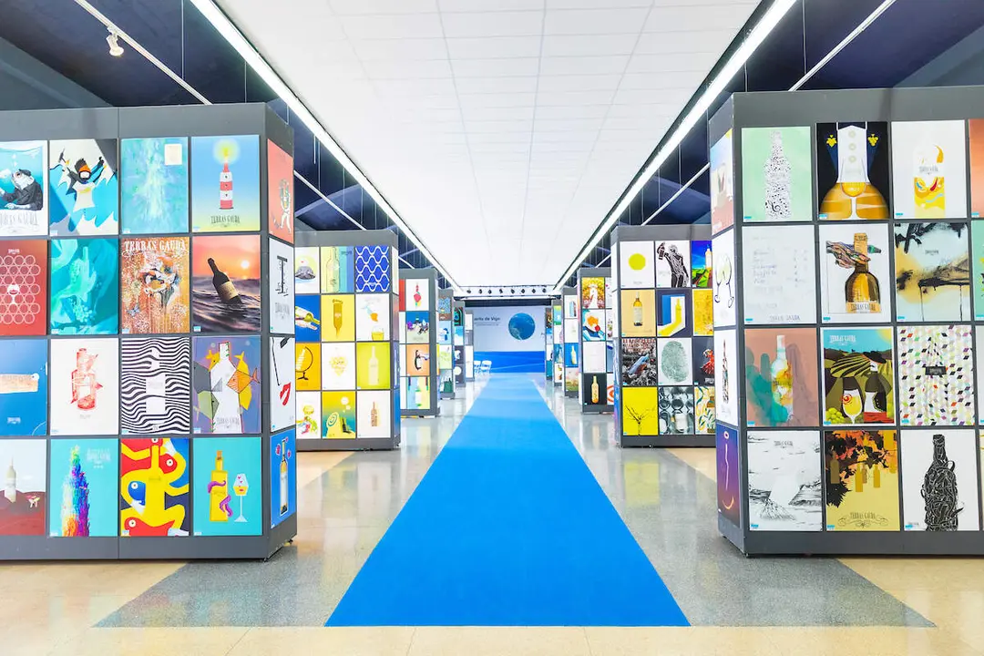 Reuni&oacute;n del Jurado de la Bienal Internacional de Cartelismo Terras Gauda- Concurso Francisco Mantec&oacute;n 2022 en la Estaci&oacute;n Mar&iacute;tima de Vigo.

&copy;Mar&iacute;a Mui&ntilde;a Photography