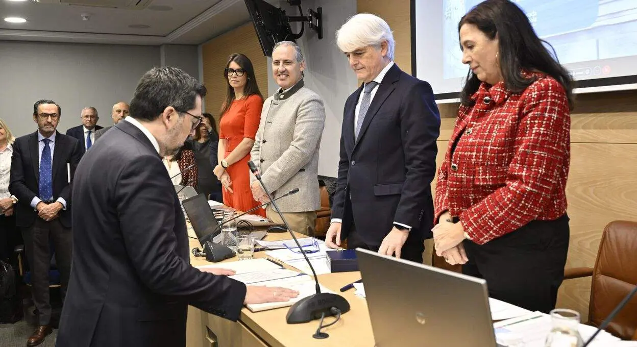 Acto de toma de posesión como consejero.