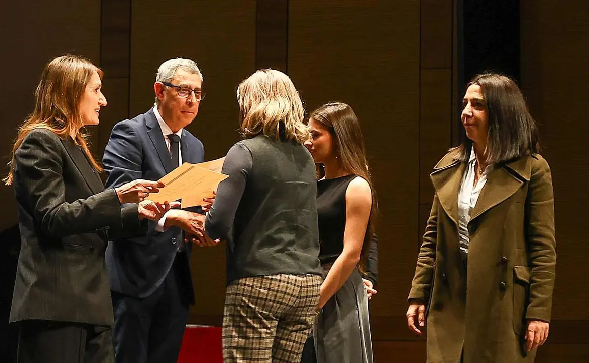 20251212+PREMIOS+EDUCACION-09