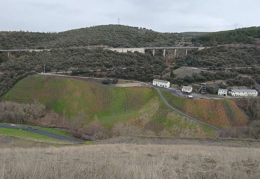 El Miteco restaura 90 hect&aacute;reas de miner&iacute;a del carb&oacute;n en Torre del Bierzo y Villagat&oacute;n.
