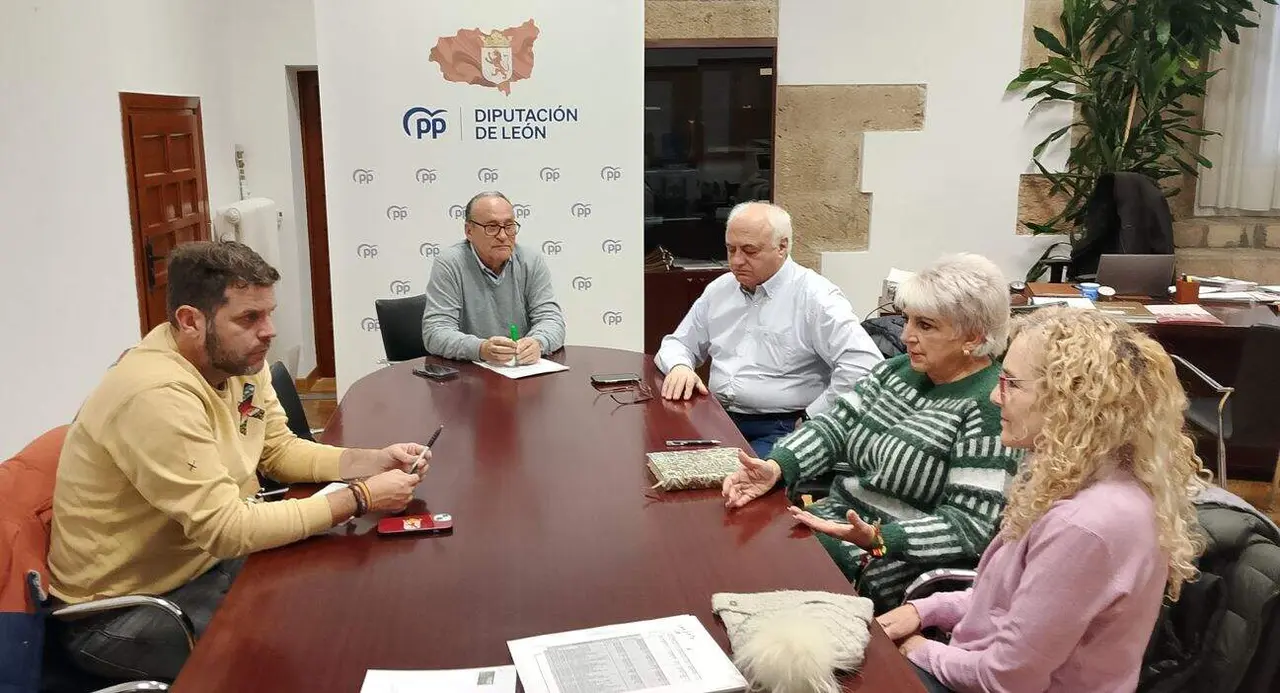 Reuni&oacute;n PP Diputaci&oacute;n y Aderle