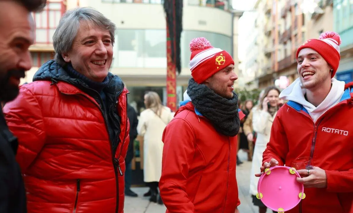 El secretario general del PSOECyL y candidato a la Presidencia de la Junta, Carlos Mart&iacute;nez, visita Zamora con motivo de la celebraci&oacute;n de la Nochenueva.