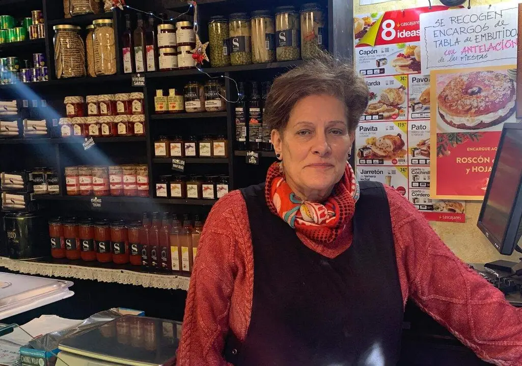 Josefa Mayo, al frente de su establecimiento La Rosaleda. Foto: A.F.R.