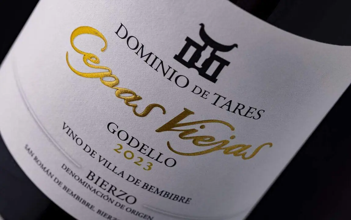 dominio-de-tares-presenta-cepas-viejas-godello-2023-2-1024x641
